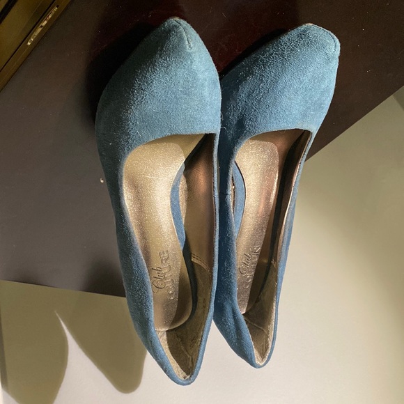 Bleu hells - Picture 1 of 3